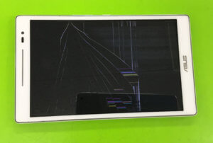 asus タブレット液晶割れ