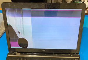 PC-LS350SSB　液晶割れ