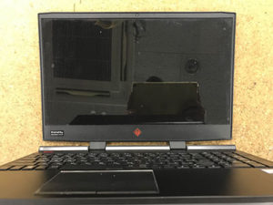 HP OMEN 15-dc0077TXの液晶修理 画面が映らない