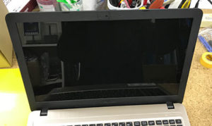 X540LA 画面が映らない