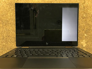 Spectre x360 13-ap0000液晶割れ