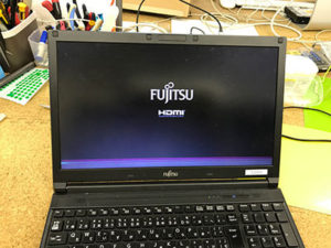 FMVA22003 画面に線