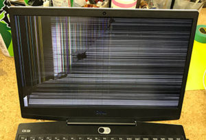 dell G3 3590 表示不良