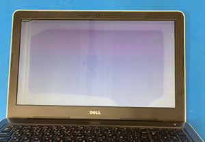 P66F001 液晶割れ