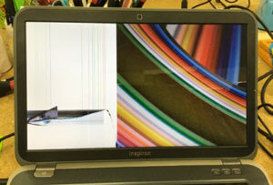 Inspiron 15z-5523 液晶割れ