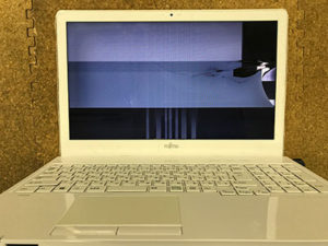 FMVWB3AA3W 画面割れ