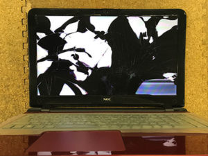 LS150/SSR 液晶割れ