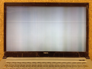 NEC PC-GL20612AW 液晶画面割れ