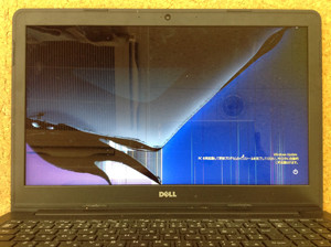 DELL inspiron 15 5547 液晶割れ