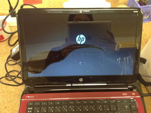 HP Pavilion Ultrabook 14 液晶割れ