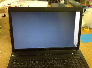 Vostro3700 液晶画面割れ