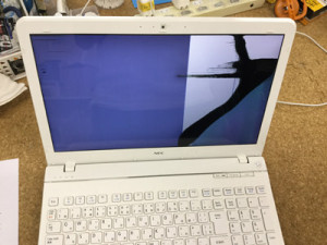 LS450/J 画面割れ