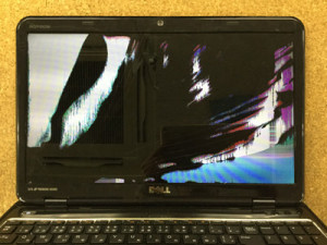 Inspiron N5110 液晶割れ