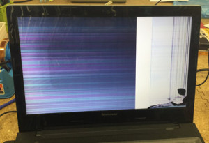 Lenovo G50 液晶割れ