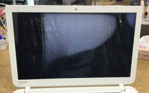 PT55-76MHXBS3　液晶パネル割れ