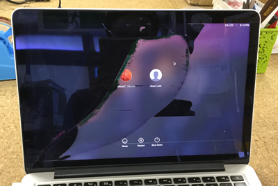 macbook pro 液晶割れ