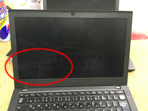 x260　液晶割れ