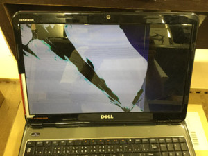 inspiron N5010 液晶割れ