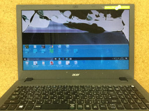 E5-532　液晶割れ