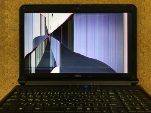 LIFEBOOK AH56/C 液晶われ