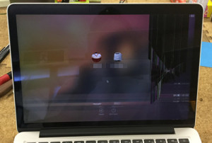macbook pro 画面割れ