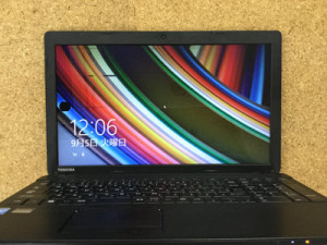 B353/21KB 液晶割れ