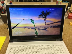 PC-SN16CJSA9 液晶割れ