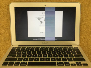 MacbookAir 画面に線