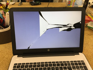 HP 15-ba000 液晶割れ