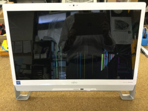 FMVF52A3W 液晶割れ