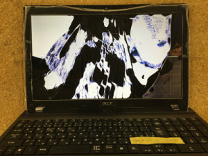 Aspire AS5750　液晶割れ