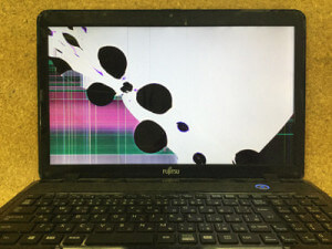 AH32/K　画面割れ