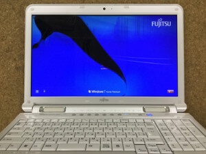 AH700/5B 液晶割れ