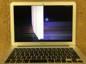 MacbookAIr 液晶割れ