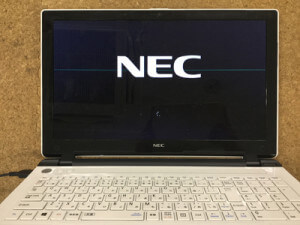 PC-NS150BAW　画面に線