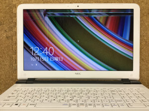 PC-LE150T1W 液晶割れ