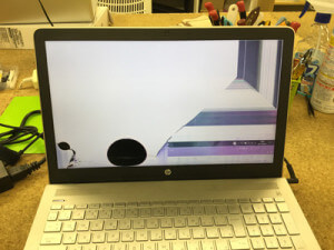 Pavilion 15-cc000 液晶割れ