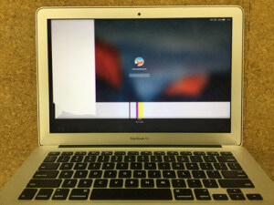 MacbookAir 液晶割れ
