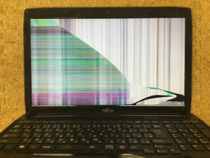 FMVA53RB 液晶割れ