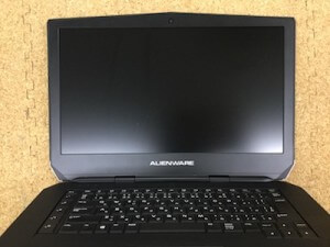 Alienware 15 R2　液晶割れ