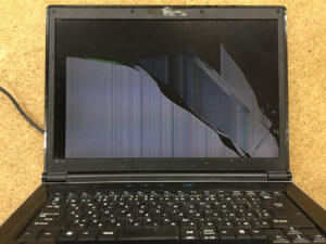 Ｍ860TU 液晶割れ