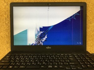 FMVA42B1B　液晶割れ