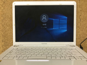 PATX64HLP　液晶割れ