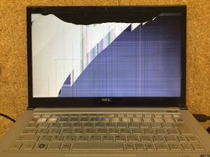 Lavie Z 液晶割れ