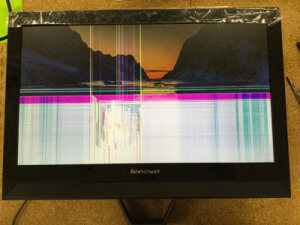 Lenovo C40 液晶割れ