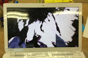 PB75456KBXWW　液晶割れ