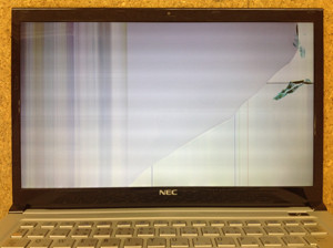 NEC PC-LZ550HS　液晶画面割れ
