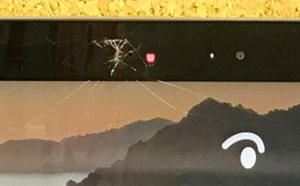 HP Spectra x360 13-ae013TU 液晶割れ