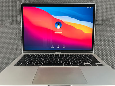 MacBook Air (M1,2020) A2337の液晶割れパネル交換 修理・買取 | 液晶