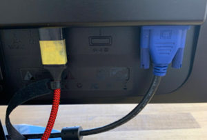 パソコン　画面が映らない